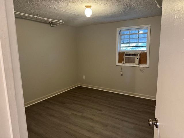 216 College ST, Martinsville, VA 24112