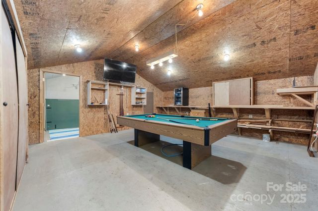 820 Peacehaven Place NW, Lenoir, NC 28645