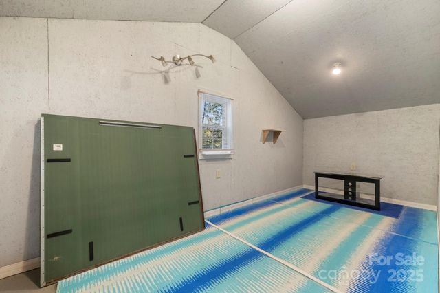 820 Peacehaven Place NW, Lenoir, NC 28645