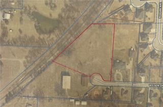 448 W Wilson Drive, Gentry, AR 72734