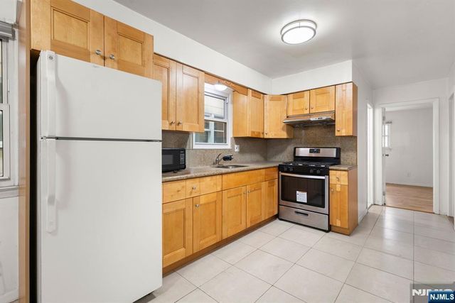 133 Sussex Street, Harrison, NJ 07029