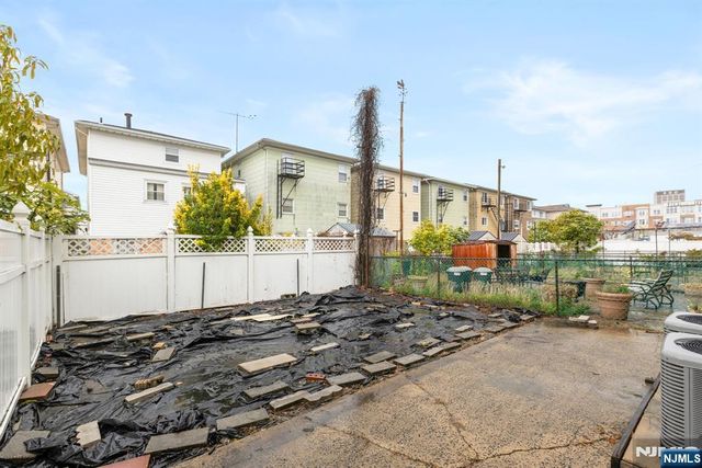 133 Sussex Street, Harrison, NJ 07029