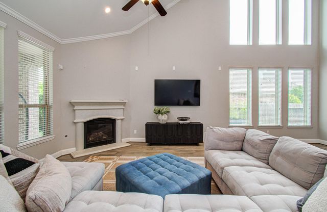2332 Shallow Creek Lane, Friendswood, TX 77546