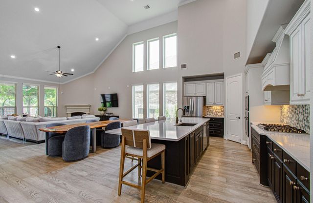 2332 Shallow Creek Lane, Friendswood, TX 77546