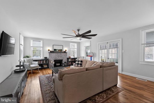 473 E NEW ST, Glassboro, NJ 08028