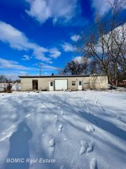 5086 N State Road, Davison, MI 48423