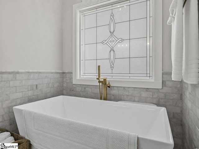 560 Chattooga Road, Roebuck, SC 29376