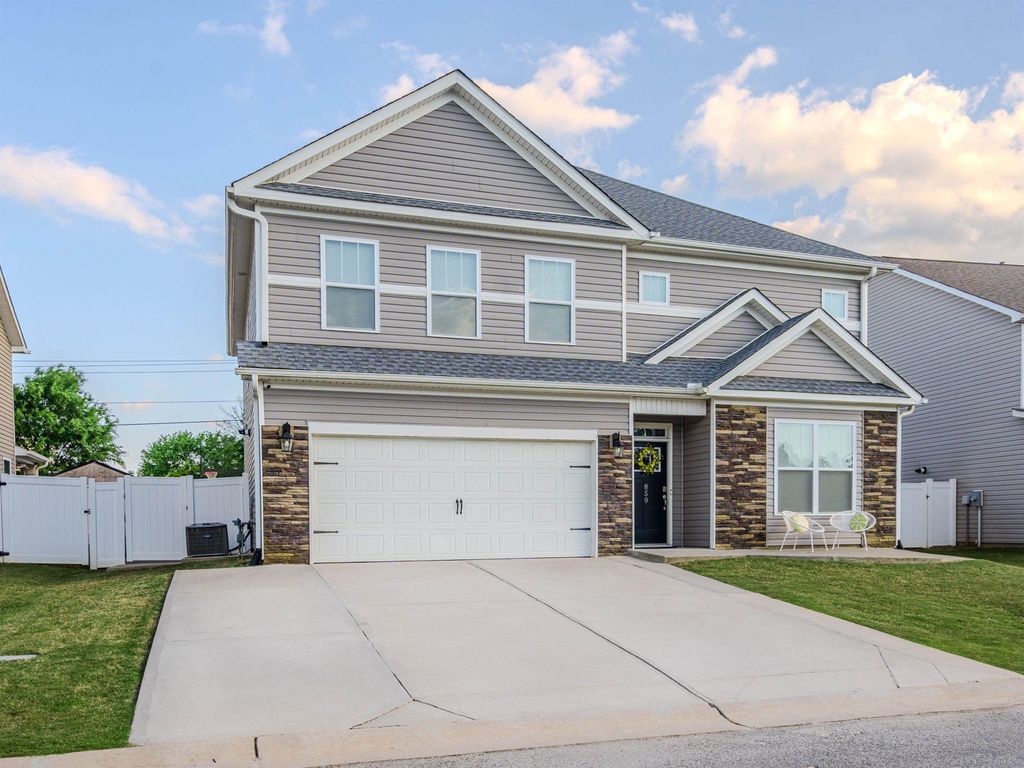 859 Ingleside Way, Duncan, SC 29334