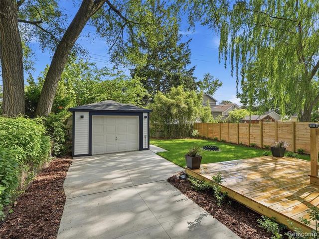 480 Ardmore Drive, Ferndale, MI 48220