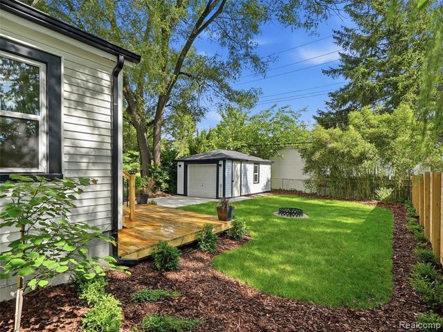 480 Ardmore Drive, Ferndale, MI 48220