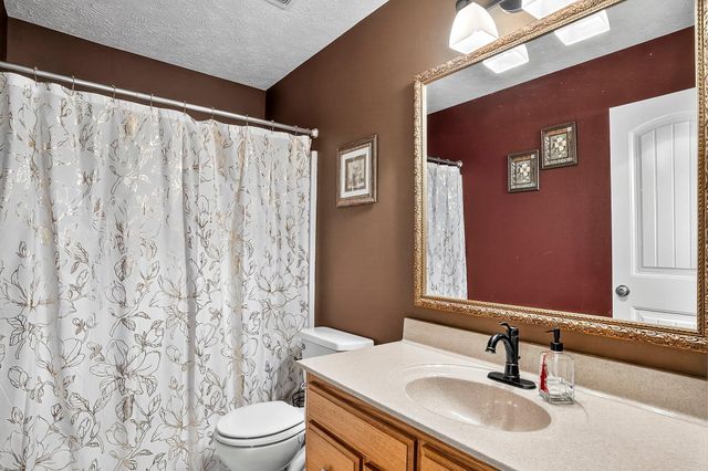 1100 Chicory Lane, Aurora, MO 65605