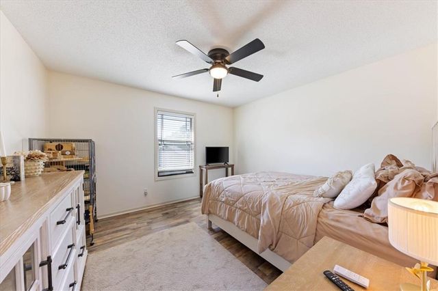 904 NW 110th Terrace, Kansas City, MO 64155