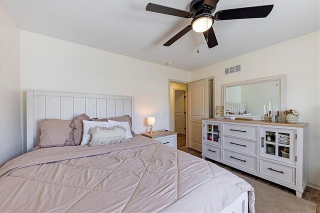 904 NW 110th Terrace, Kansas City, MO 64155