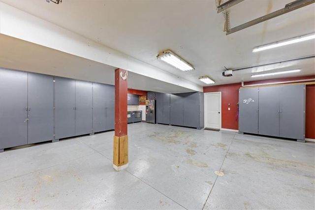 904 NW 110th Terrace, Kansas City, MO 64155