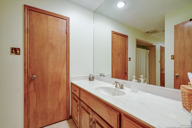 13423 Vista Bonita, San Antonio, TX 78216
