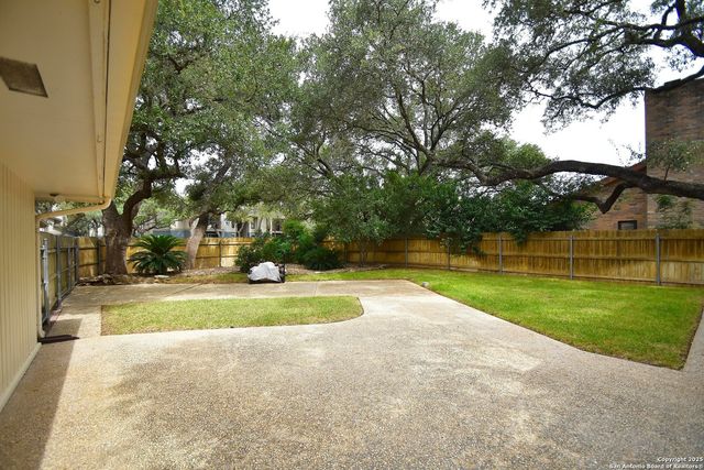13423 Vista Bonita, San Antonio, TX 78216