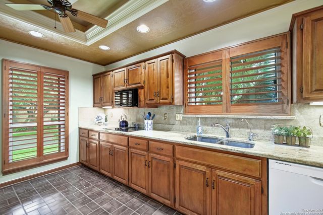 13423 Vista Bonita, San Antonio, TX 78216