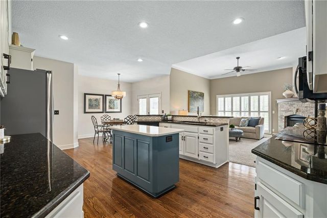 13129 W 128 Street, Overland Park, KS 66213