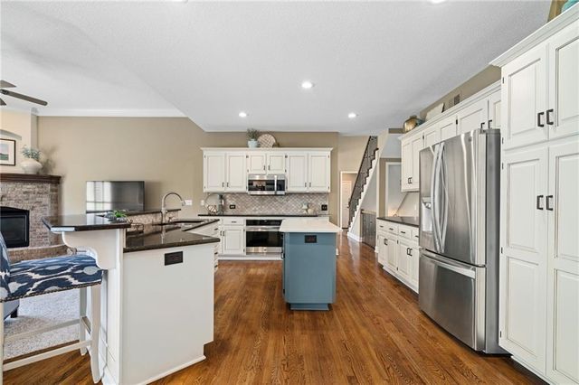 13129 W 128 Street, Overland Park, KS 66213