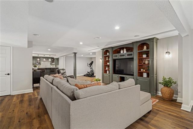 13129 W 128 Street, Overland Park, KS 66213