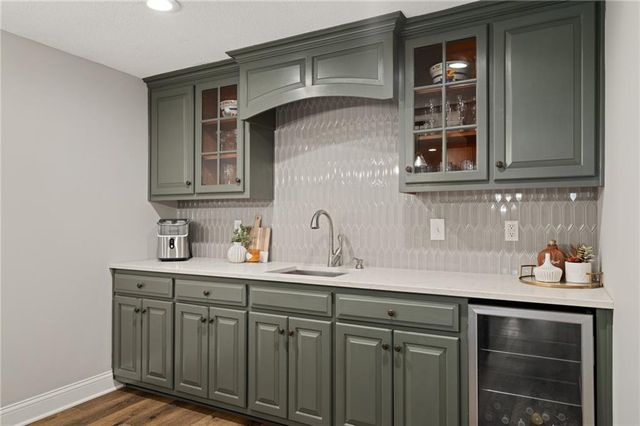 13129 W 128 Street, Overland Park, KS 66213