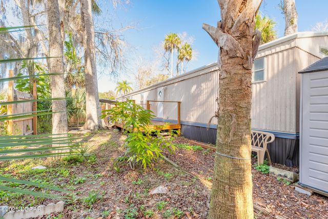 1051 Green Acres Circle N, South Daytona, FL 32119