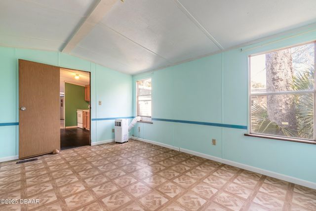 1051 Green Acres Circle N, South Daytona, FL 32119