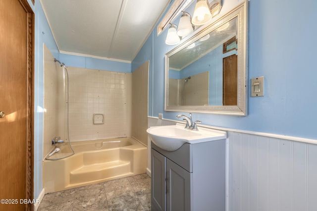 1051 Green Acres Circle N, South Daytona, FL 32119