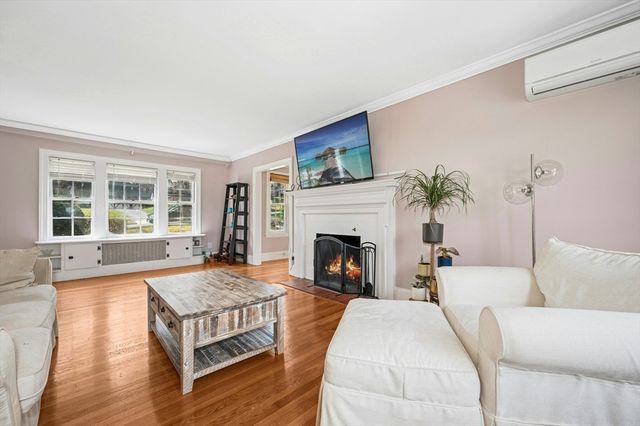 14 Hancock Hill Drive, Worcester, MA 01609