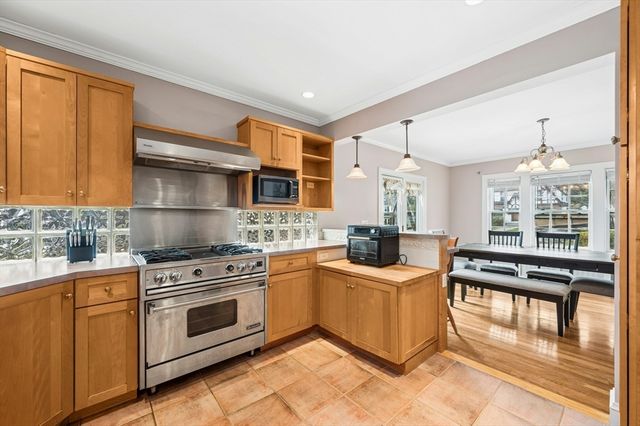 14 Hancock Hill Drive, Worcester, MA 01609