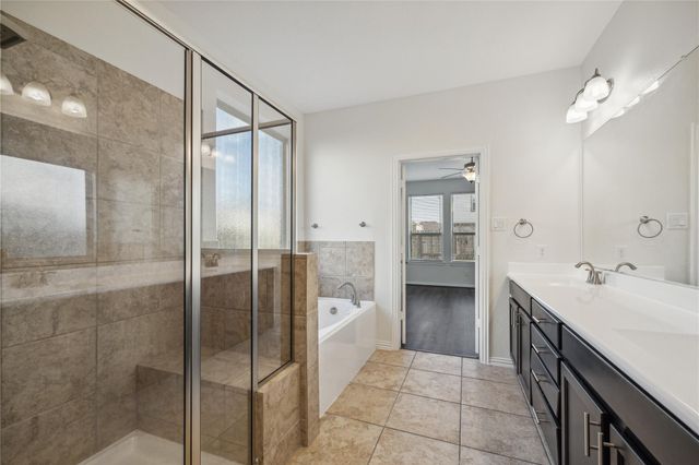 13108 Summit Harvest Lane, Rosharon, TX 77583