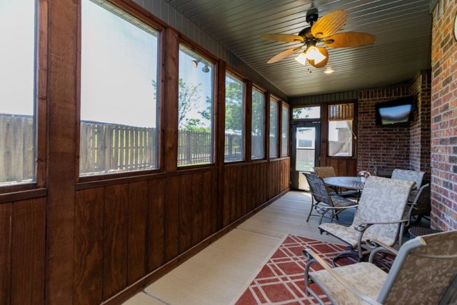 4705 Willowridge Way, Rogers, AR 72758