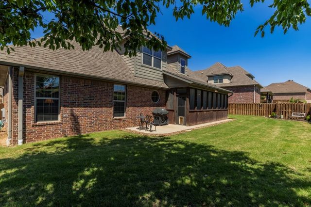 4705 Willowridge Way, Rogers, AR 72758