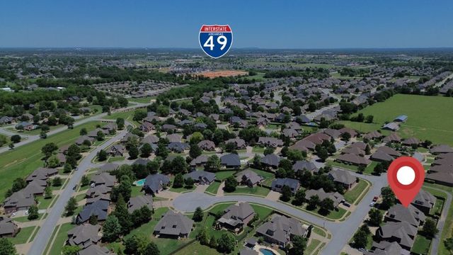 4705 Willowridge Way, Rogers, AR 72758