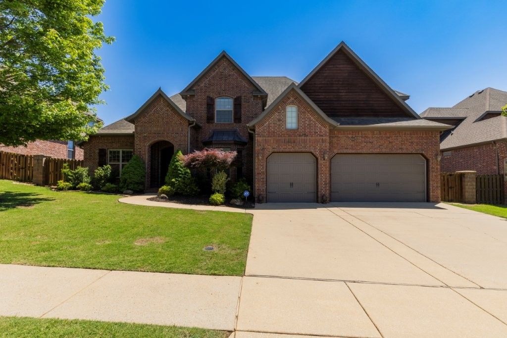 4705 Willowridge Way, Rogers, AR 72758