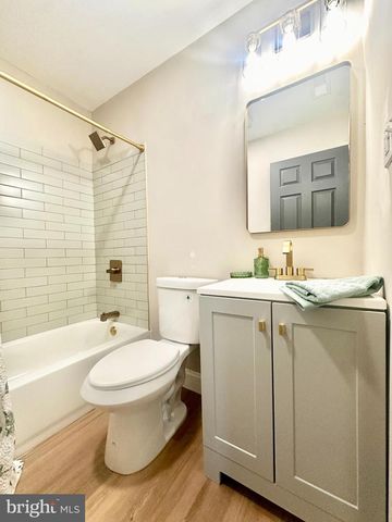 23 TAMARACK LN, Levittown, PA 19054