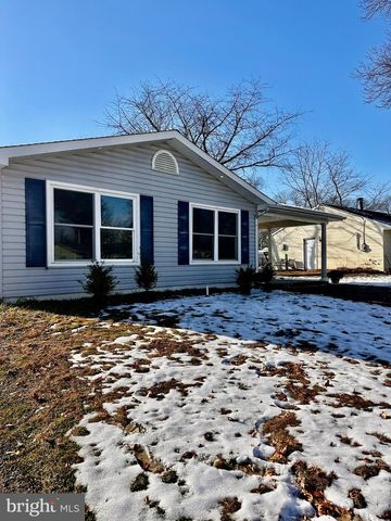 23 TAMARACK LN, Levittown, PA 19054