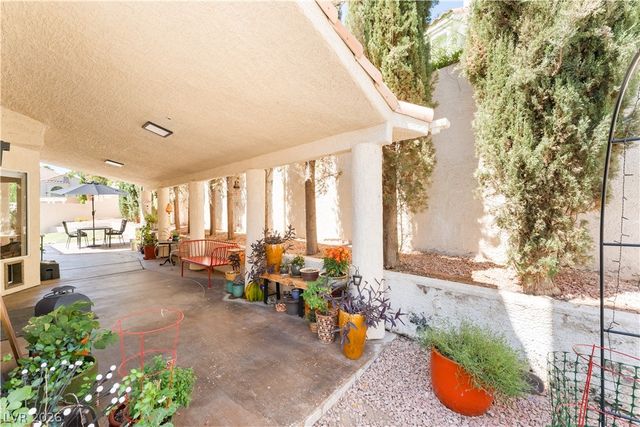 2421 Ivy Garden Court, Las Vegas, NV 89134