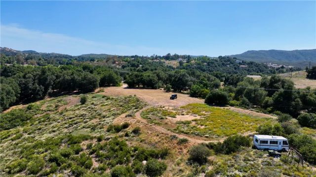 34561 S Main Divide, Lake Elsinore, CA 92530