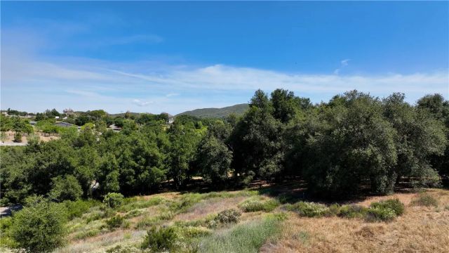 34561 S Main Divide, Lake Elsinore, CA 92530