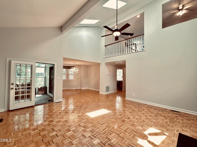 438 Crossvine Close, Pittsboro, NC 27312