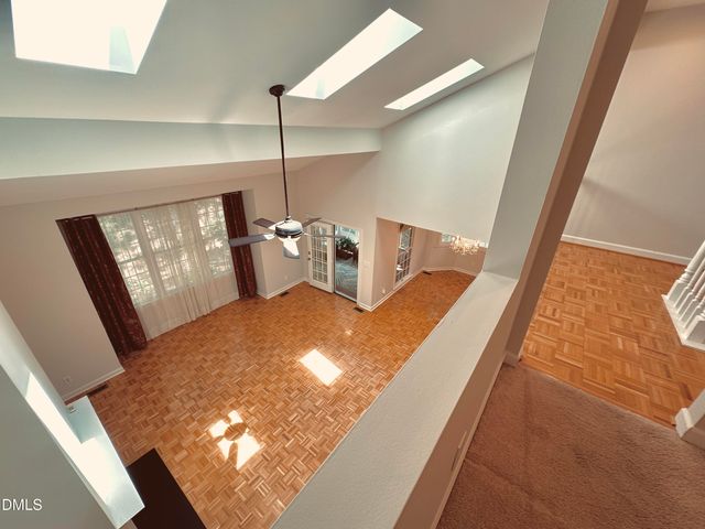 438 Crossvine Close, Pittsboro, NC 27312