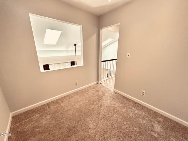 438 Crossvine Close, Pittsboro, NC 27312