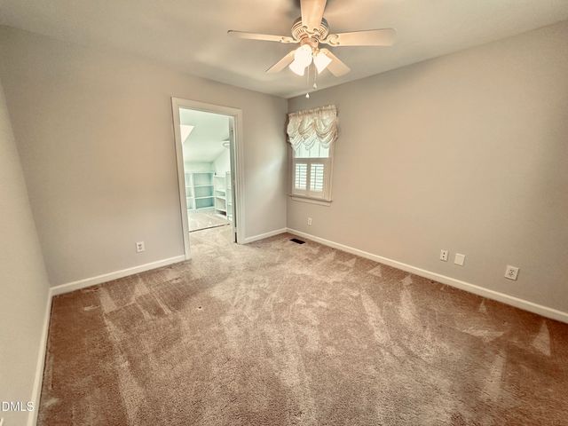 438 Crossvine Close, Pittsboro, NC 27312