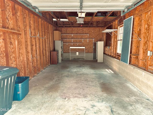 438 Crossvine Close, Pittsboro, NC 27312