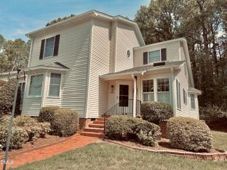 438 Crossvine Close, Pittsboro, NC 27312