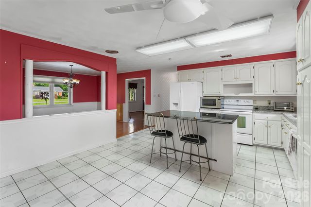 5305 Icard Ridge Road, Hickory, NC 28601