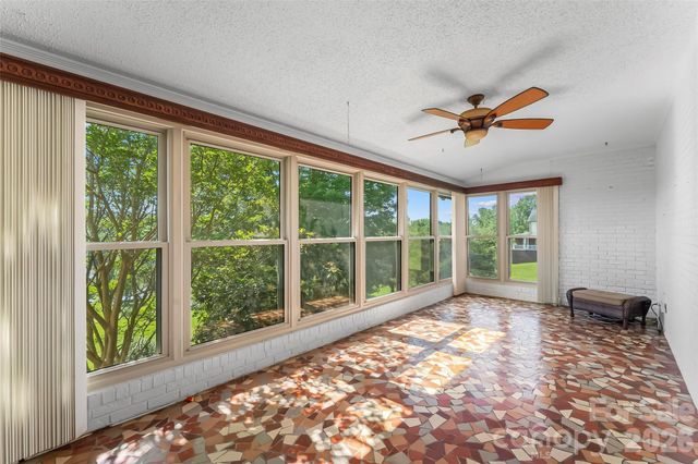 5305 Icard Ridge Road, Hickory, NC 28601