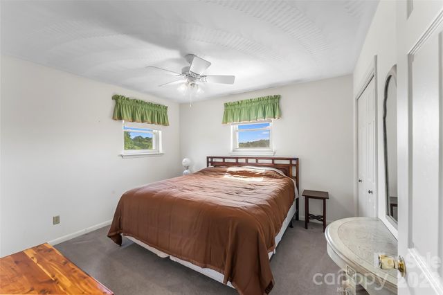5305 Icard Ridge Road, Hickory, NC 28601