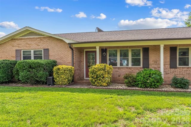 5305 Icard Ridge Road, Hickory, NC 28601